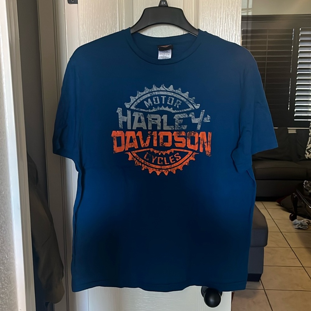Mens tee shirt